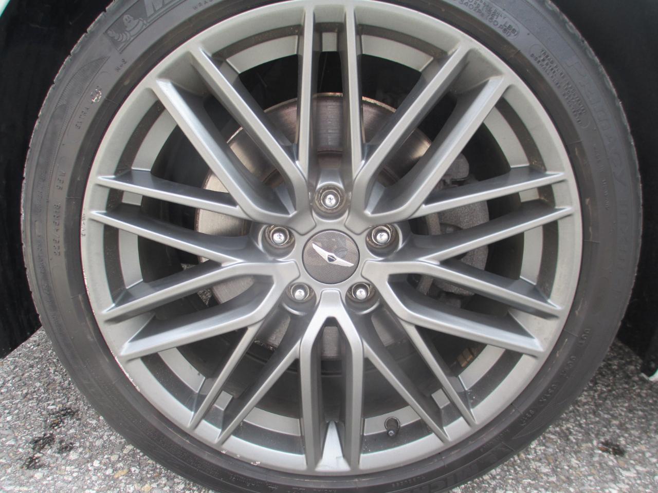 Genesis G70 2.0T Advanced AWD 2019