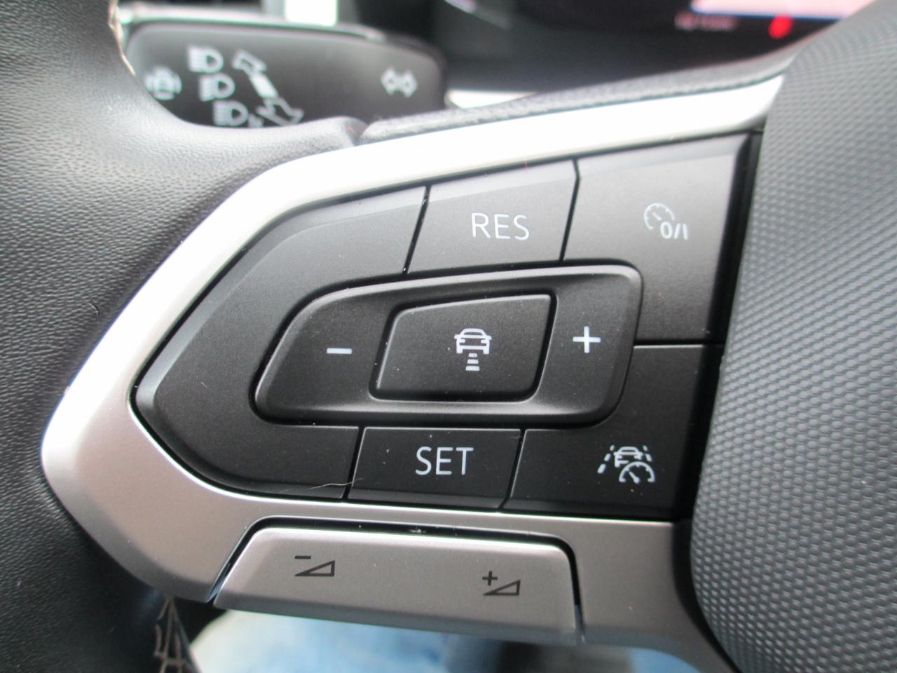 Volkswagen Atlas 2021.5 3.6L V6 SEL Premium 4MOTION 2021