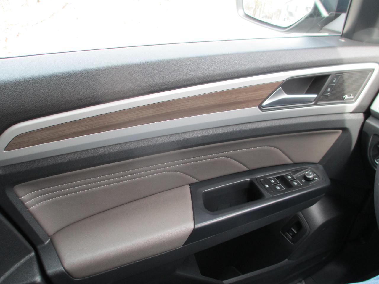 Volkswagen Atlas 2021.5 3.6L V6 SEL Premium 4MOTION 2021