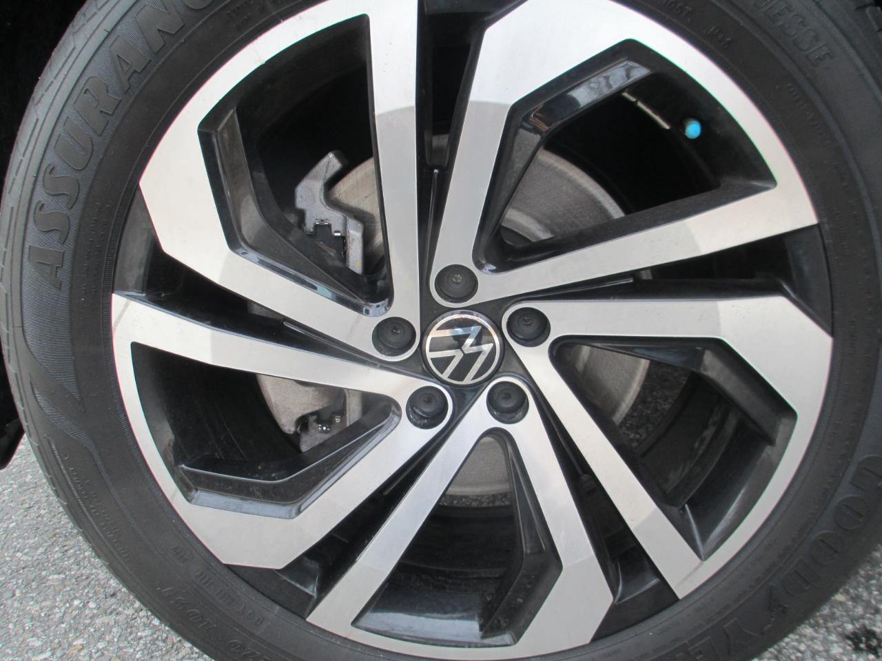 Volkswagen Atlas 2021.5 3.6L V6 SEL Premium 4MOTION 2021