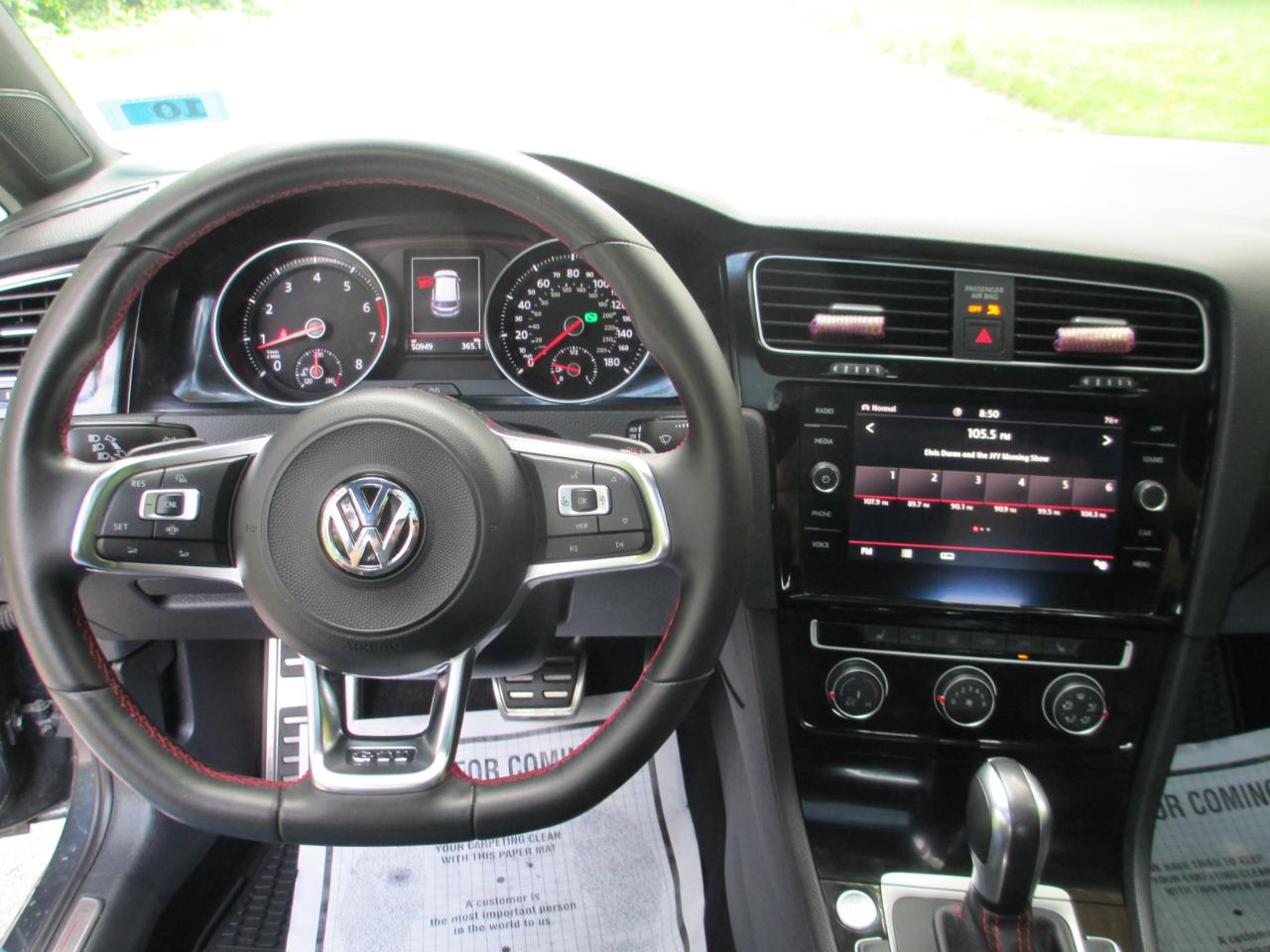 Volkswagen Golf GTI 2.0T SE DSG 2020