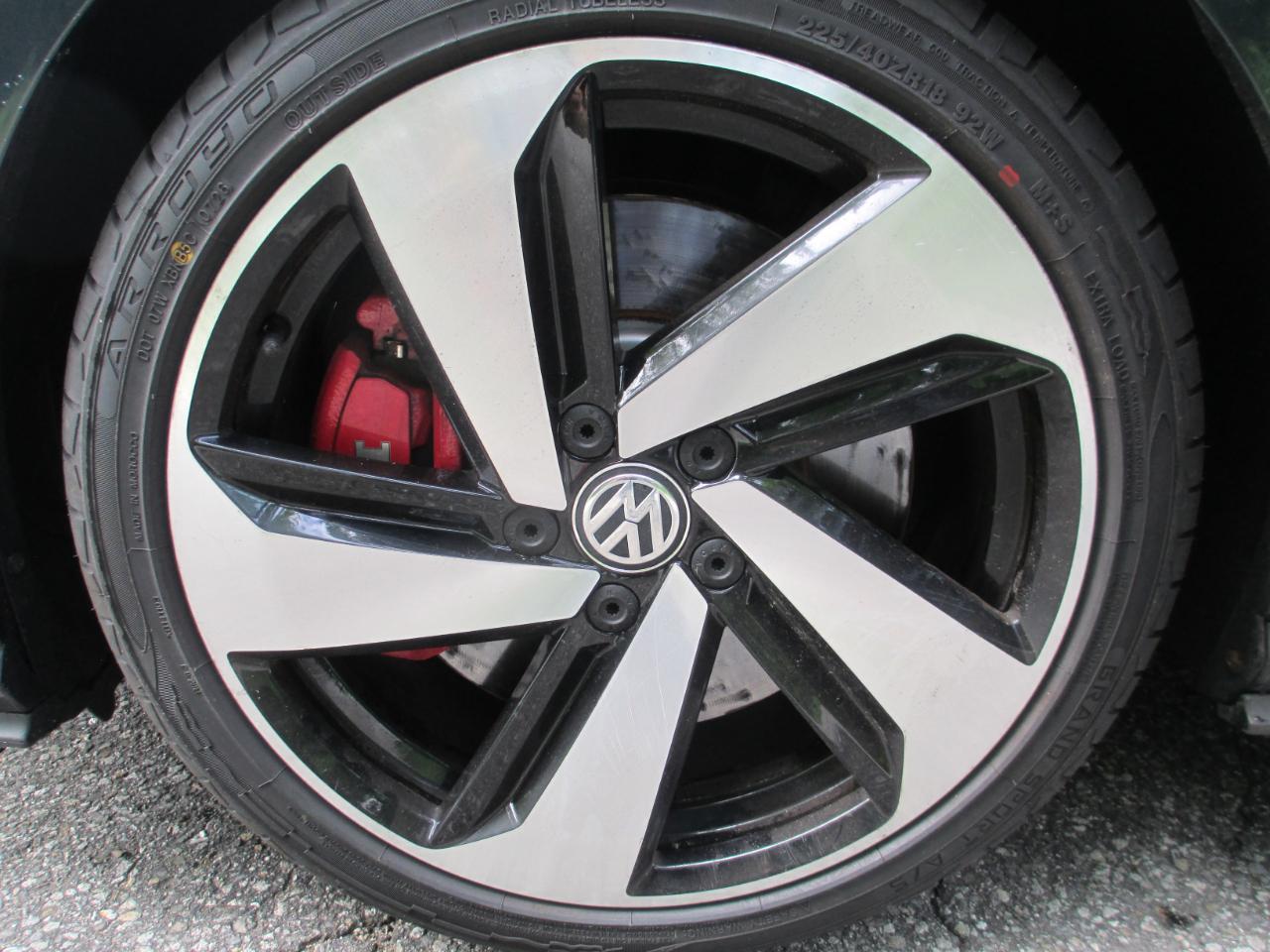 Volkswagen Golf GTI 2.0T SE DSG 2020
