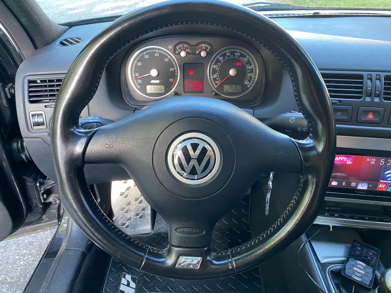 Volkswagen R32 2dr HB 6-spd Manual 2004