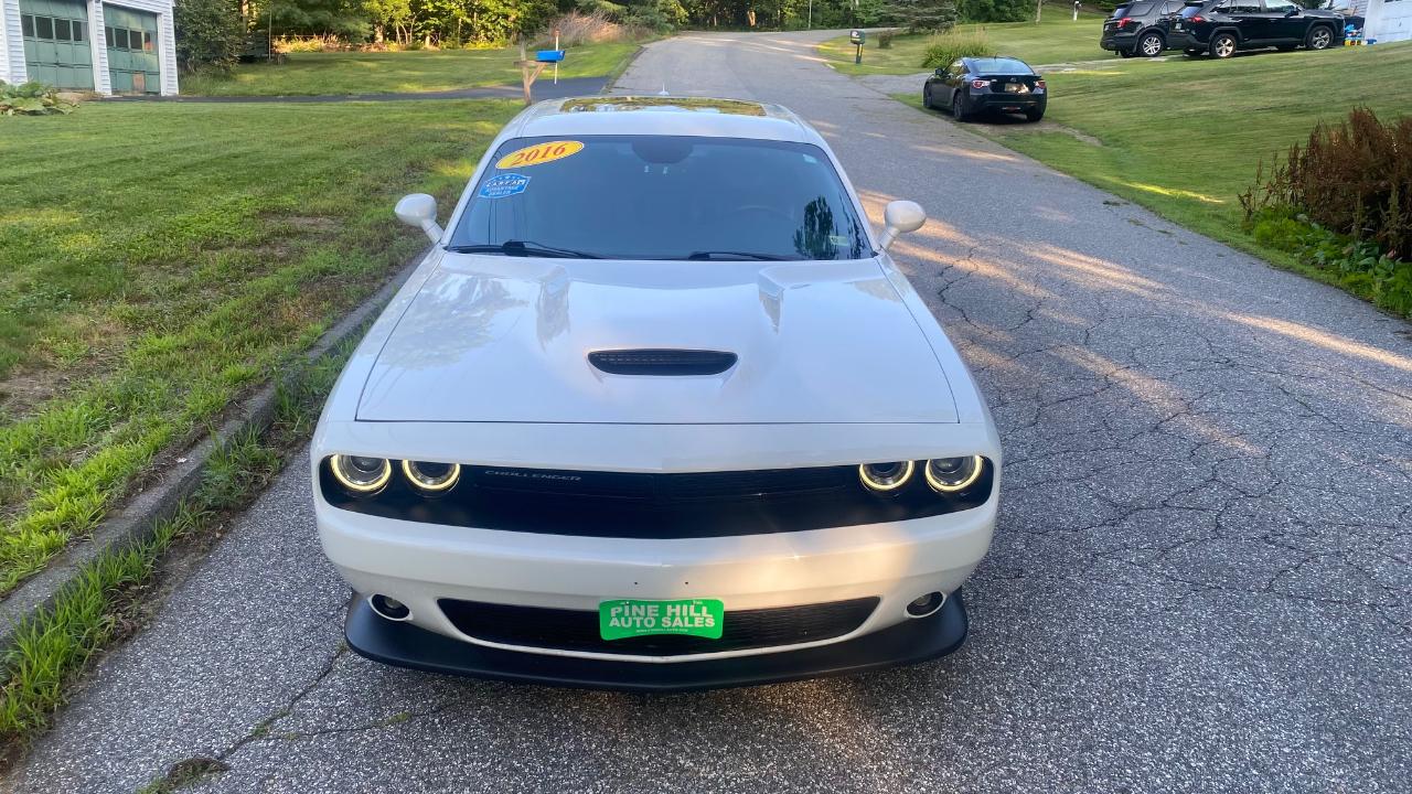 Dodge Challenger 2dr Cpe SRT 392 2016