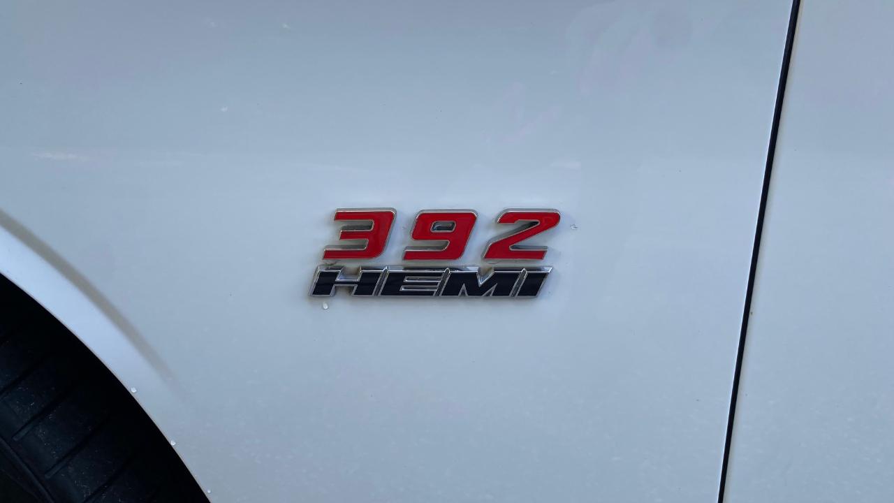 Dodge Challenger 2dr Cpe SRT 392 2016