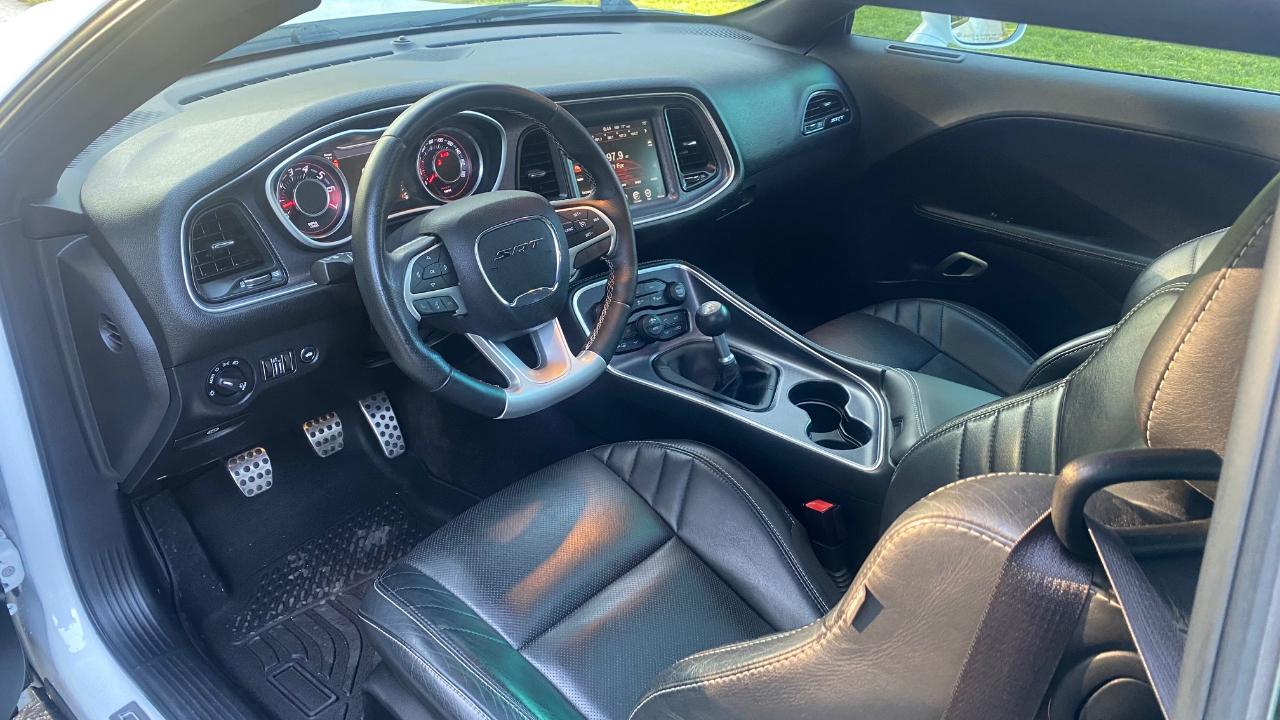 Dodge Challenger 2dr Cpe SRT 392 2016