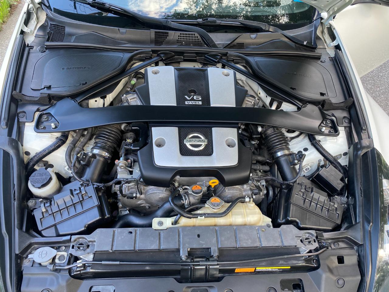 Nissan 370Z Coupe Sport Tech Auto 2018