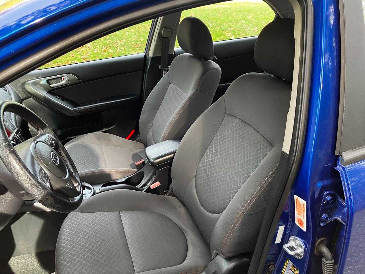 Kia Forte 4dr Sdn Auto SX 2010