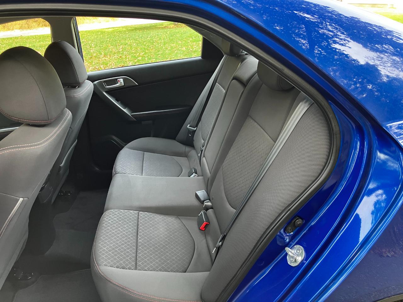Kia Forte 4dr Sdn Auto SX 2010
