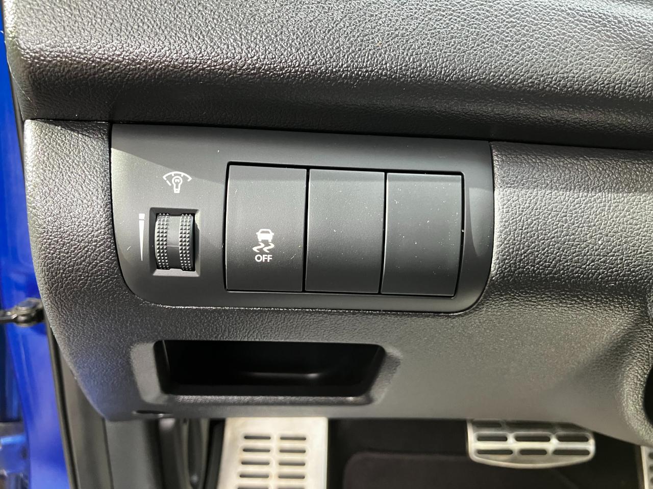 Kia Forte 4dr Sdn Auto SX 2010