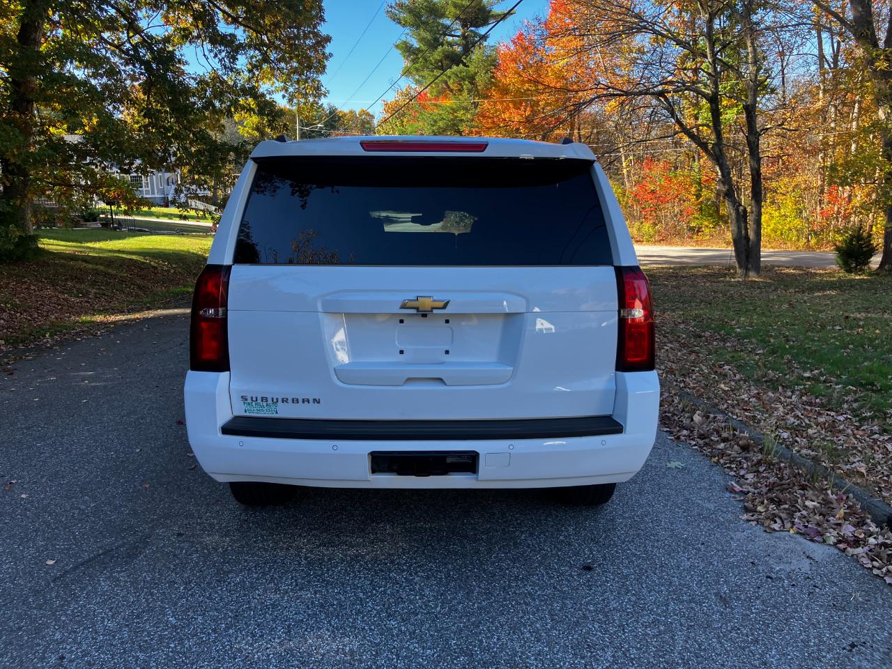 Chevrolet Suburban 4WD 4dr 1500 LT 2016
