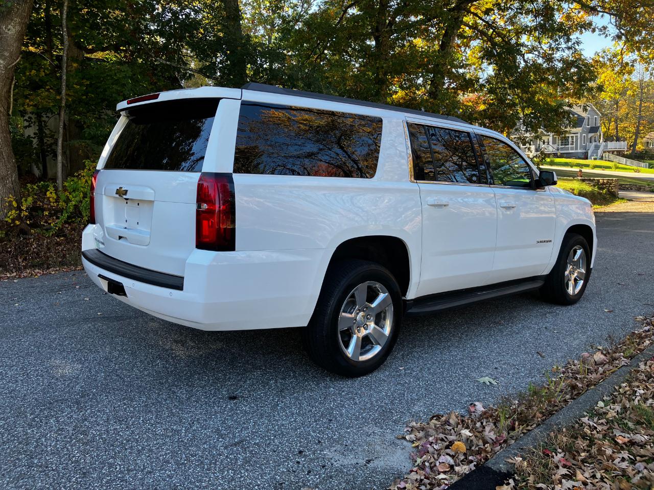 Chevrolet Suburban 4WD 4dr 1500 LT 2016