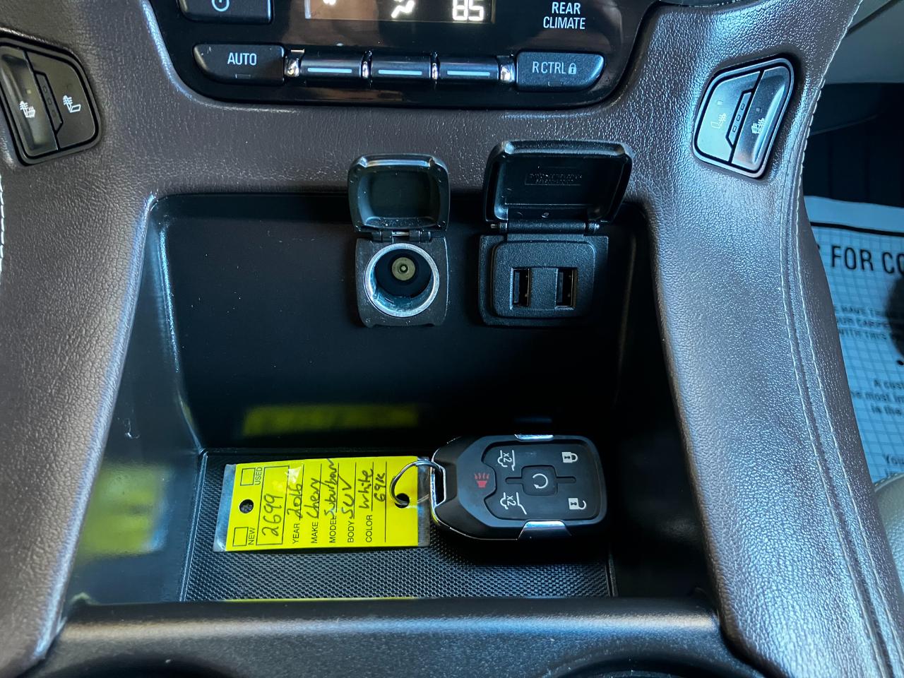 Chevrolet Suburban 4WD 4dr 1500 LT 2016
