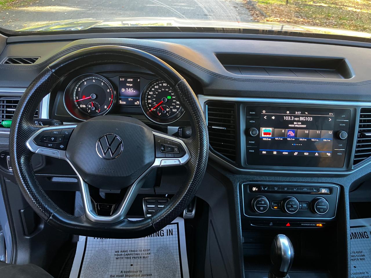 Volkswagen Atlas Cross Sport 3.6L V6 SE w/Technology R-Line FWD 2021