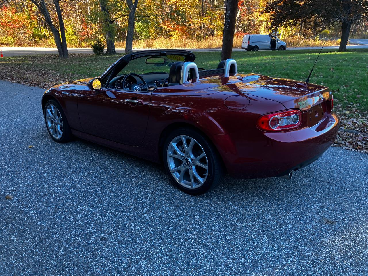 Mazda MX-5 Miata 2dr Conv Hard Top Man Grand Touring 2013