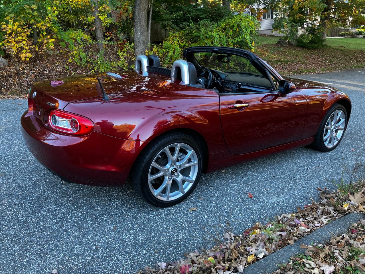 Mazda MX-5 Miata 2dr Conv Hard Top Man Grand Touring 2013