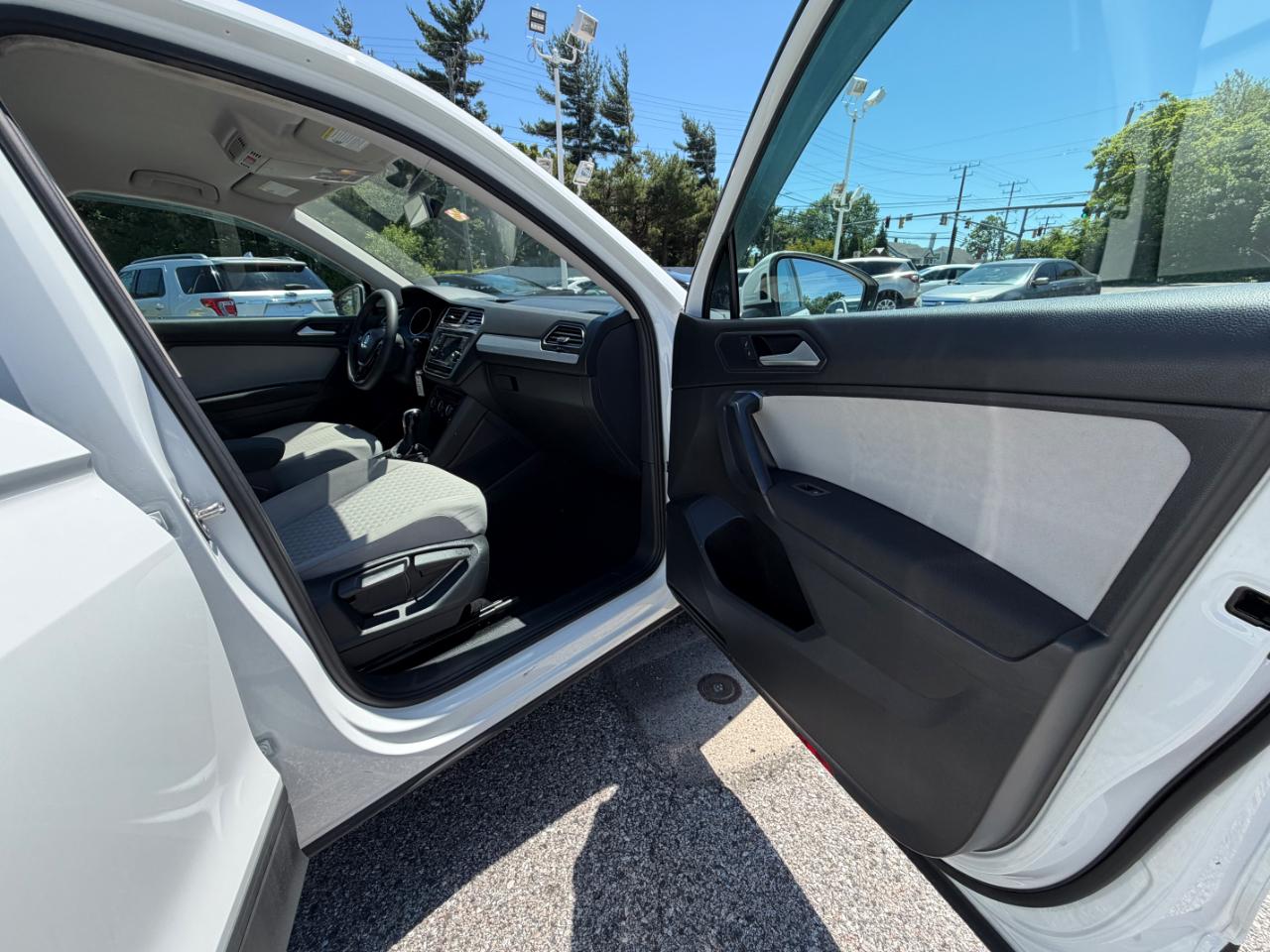 Volkswagen Tiguan 2.0T S FWD 2021