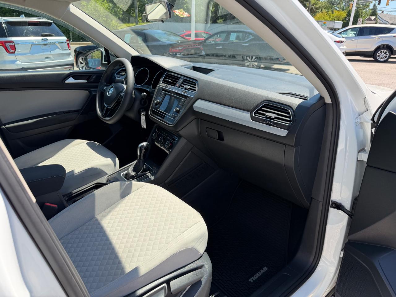 Volkswagen Tiguan 2.0T S FWD 2021