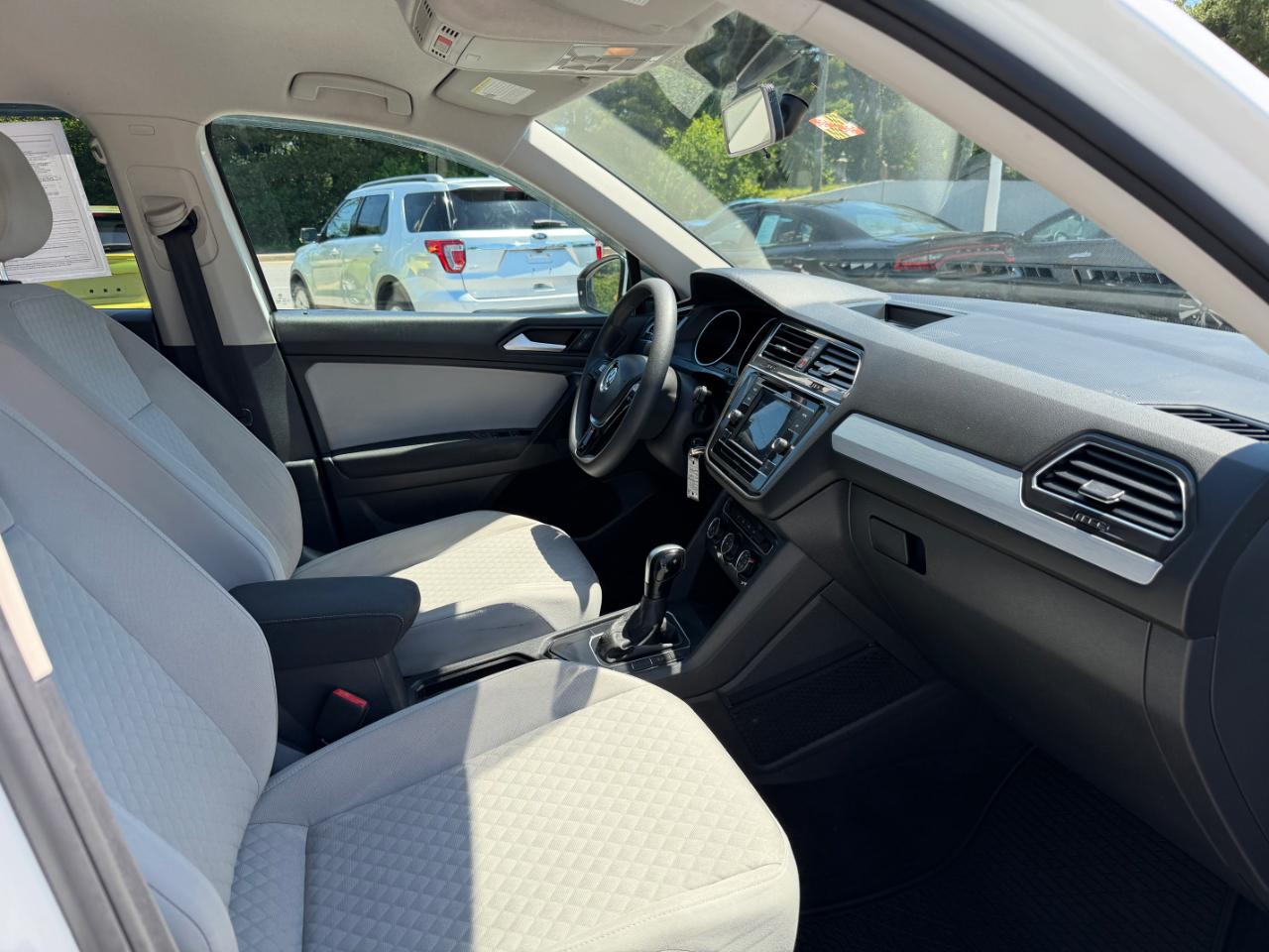 Volkswagen Tiguan 2.0T S FWD 2021