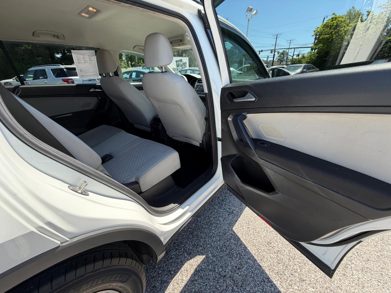 Volkswagen Tiguan 2.0T S FWD 2021