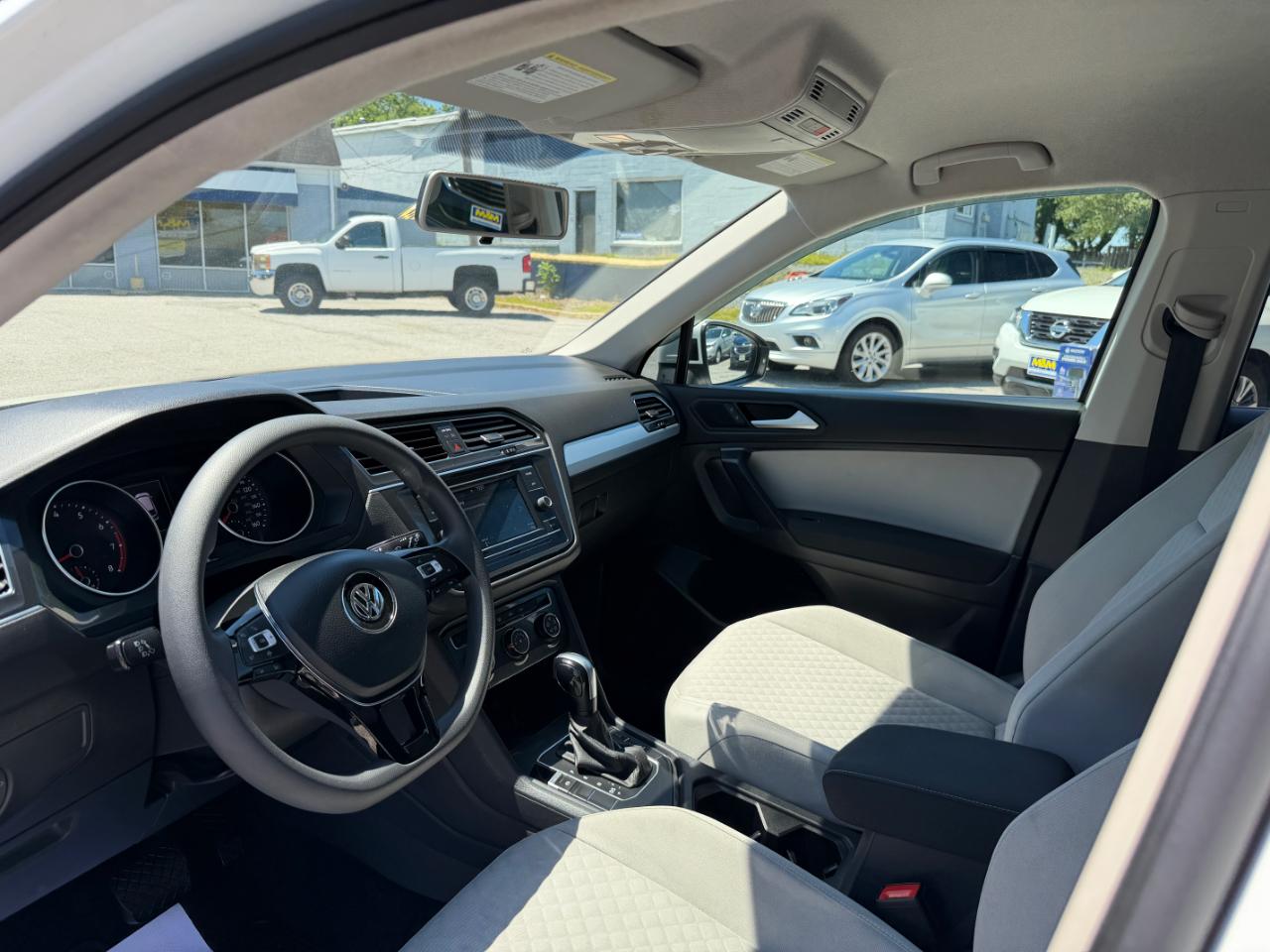 Volkswagen Tiguan 2.0T S FWD 2021