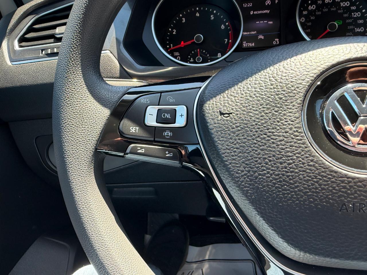 Volkswagen Tiguan 2.0T S FWD 2021