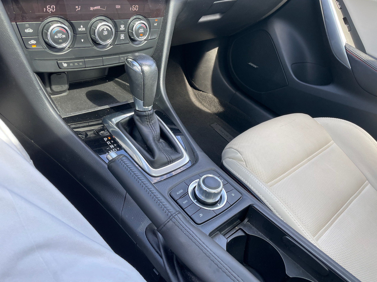 2015 Mazda Mazda6 Grand Touring photo 30