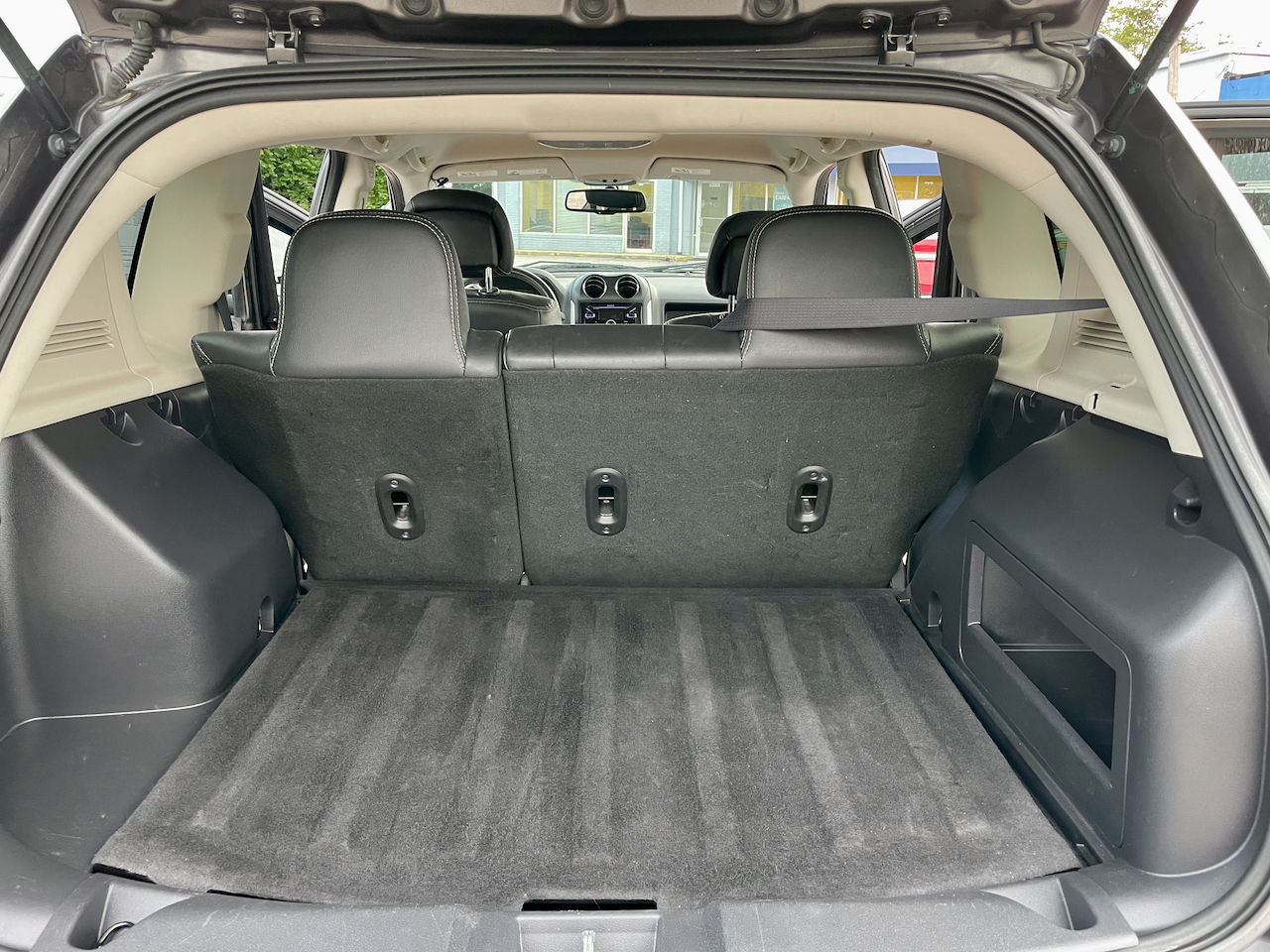 2017 Jeep Compass Latitude photo 3