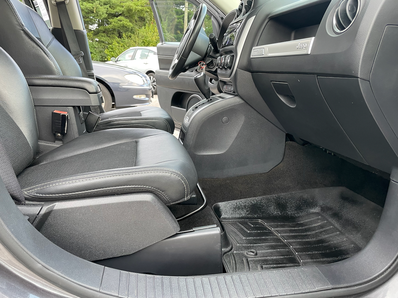 2017 Jeep Compass Latitude photo 7