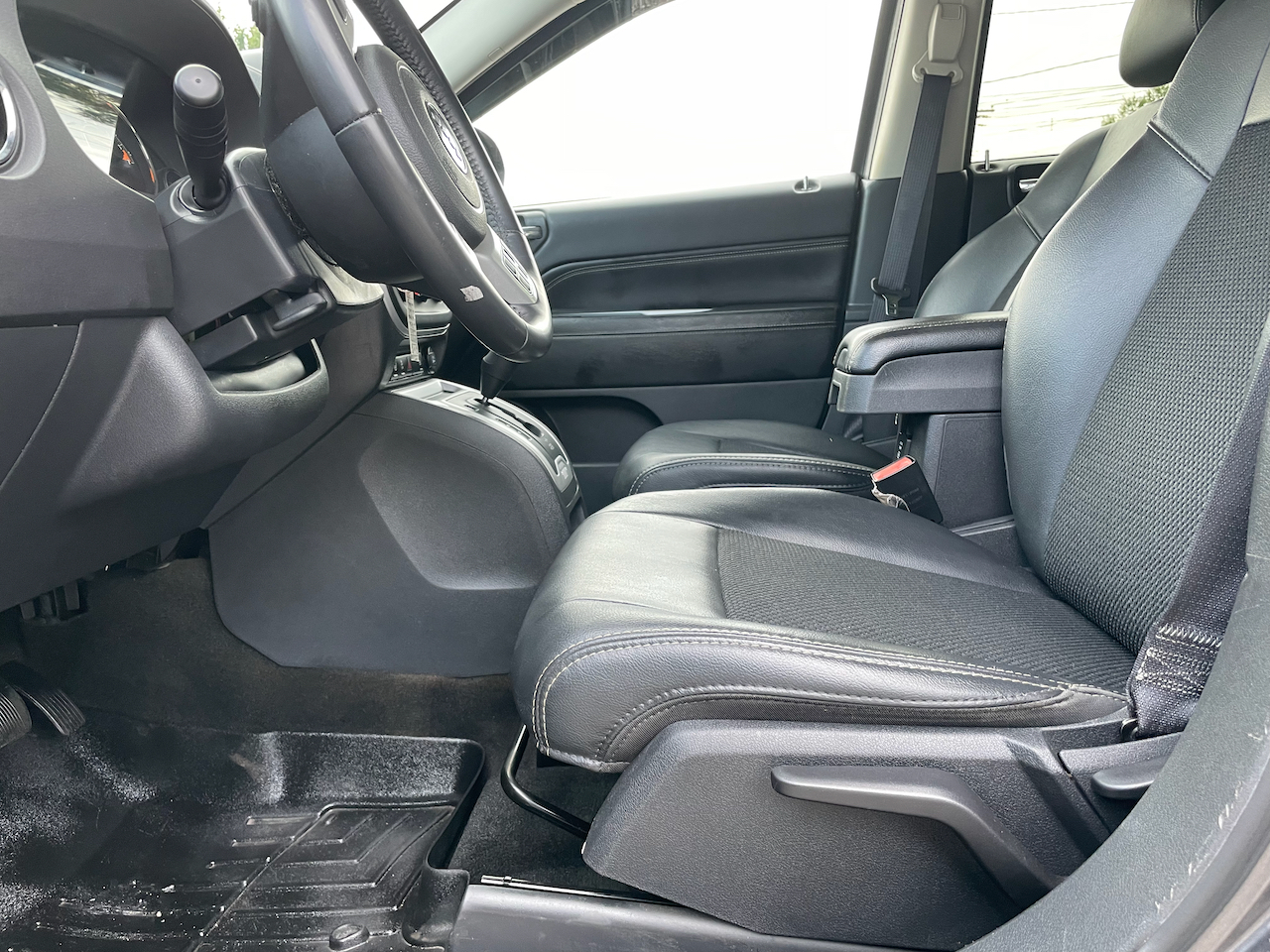 2017 Jeep Compass Latitude photo 18