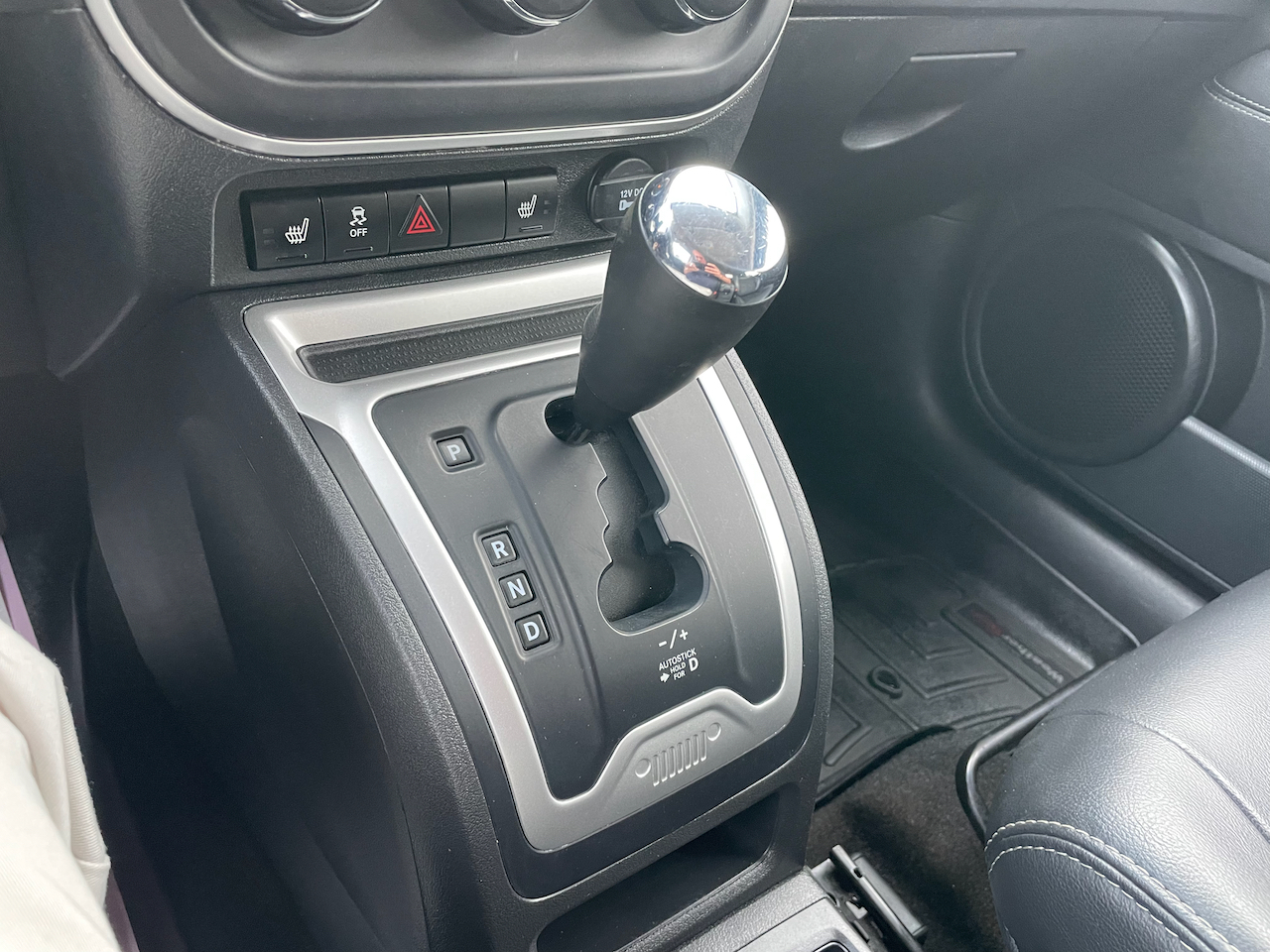 2017 Jeep Compass Latitude photo 28