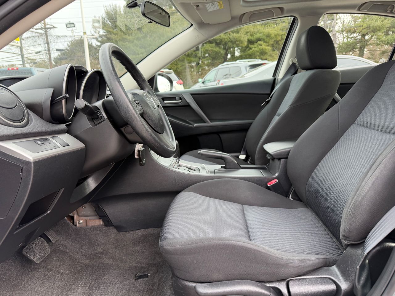 Mazda MAZDA3 4dr Sdn Auto i Touring 2010