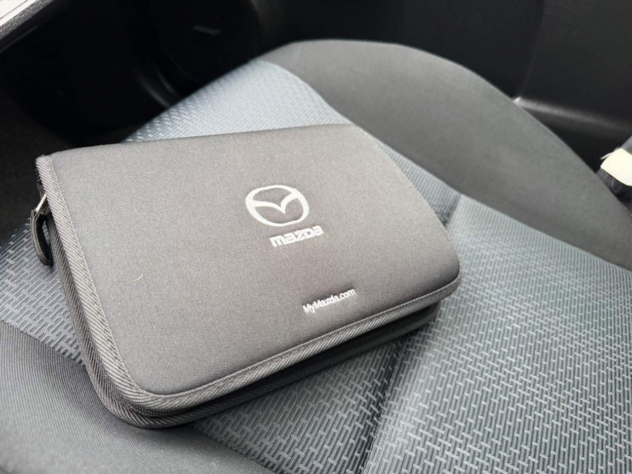 Mazda MAZDA3 4dr Sdn Auto i Touring 2010