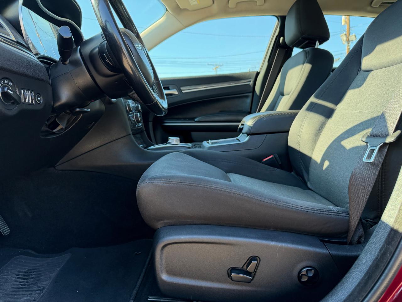 Chrysler 300 Touring RWD 2019