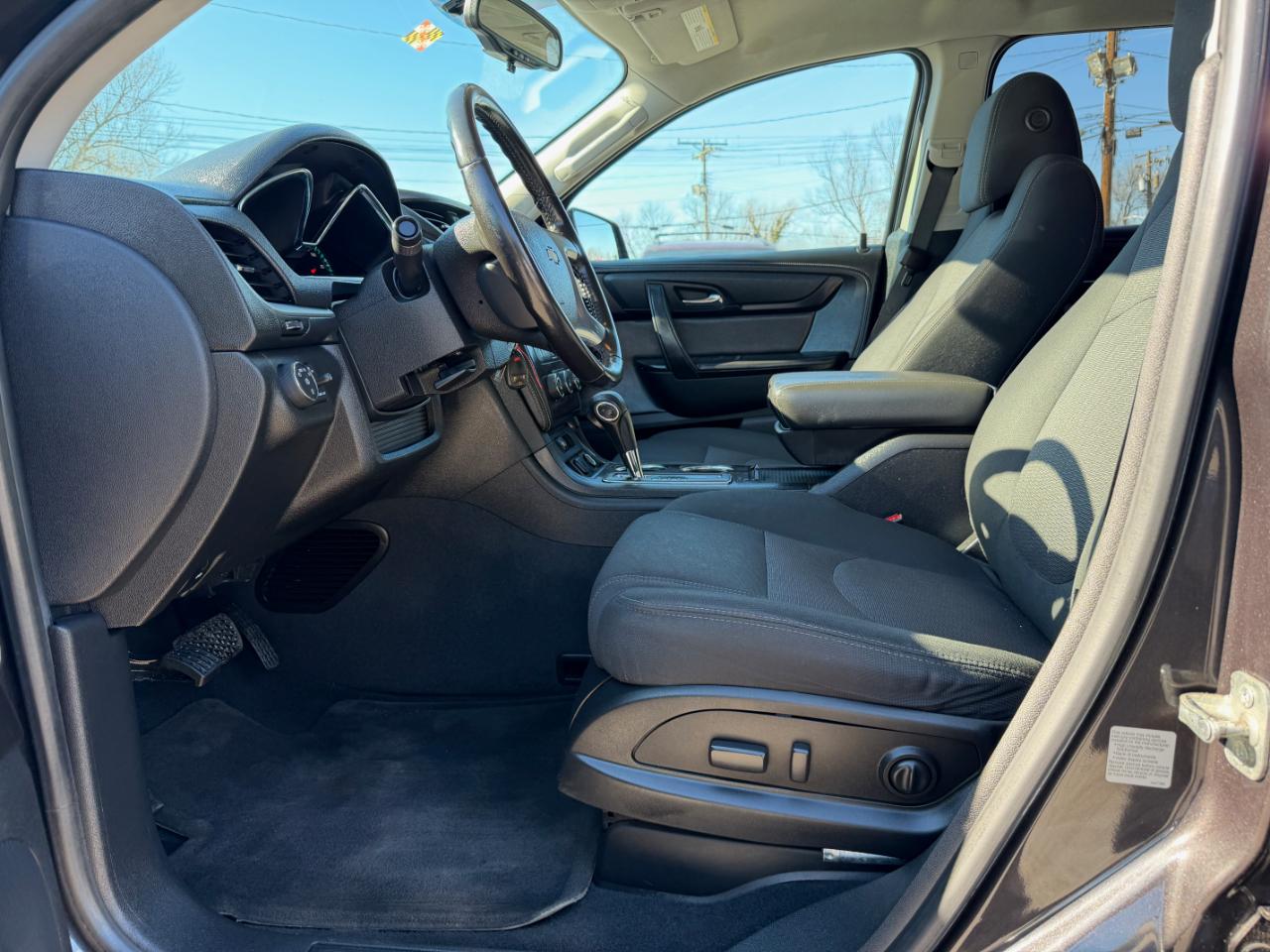 Chevrolet Traverse FWD 4dr LT w/1LT 2017