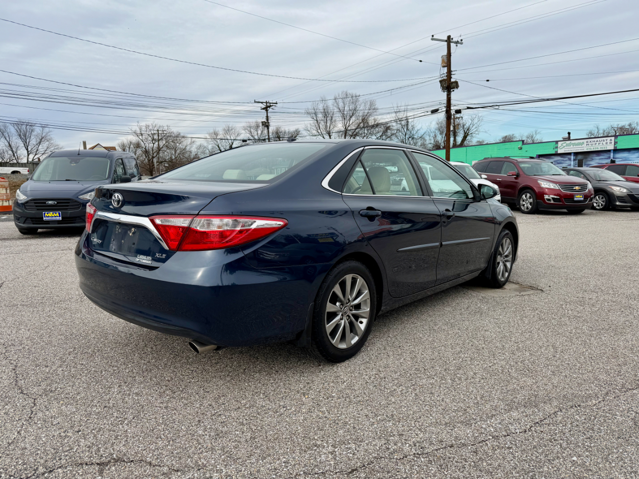 Toyota Camry 4dr Sdn XLE Auto 2016