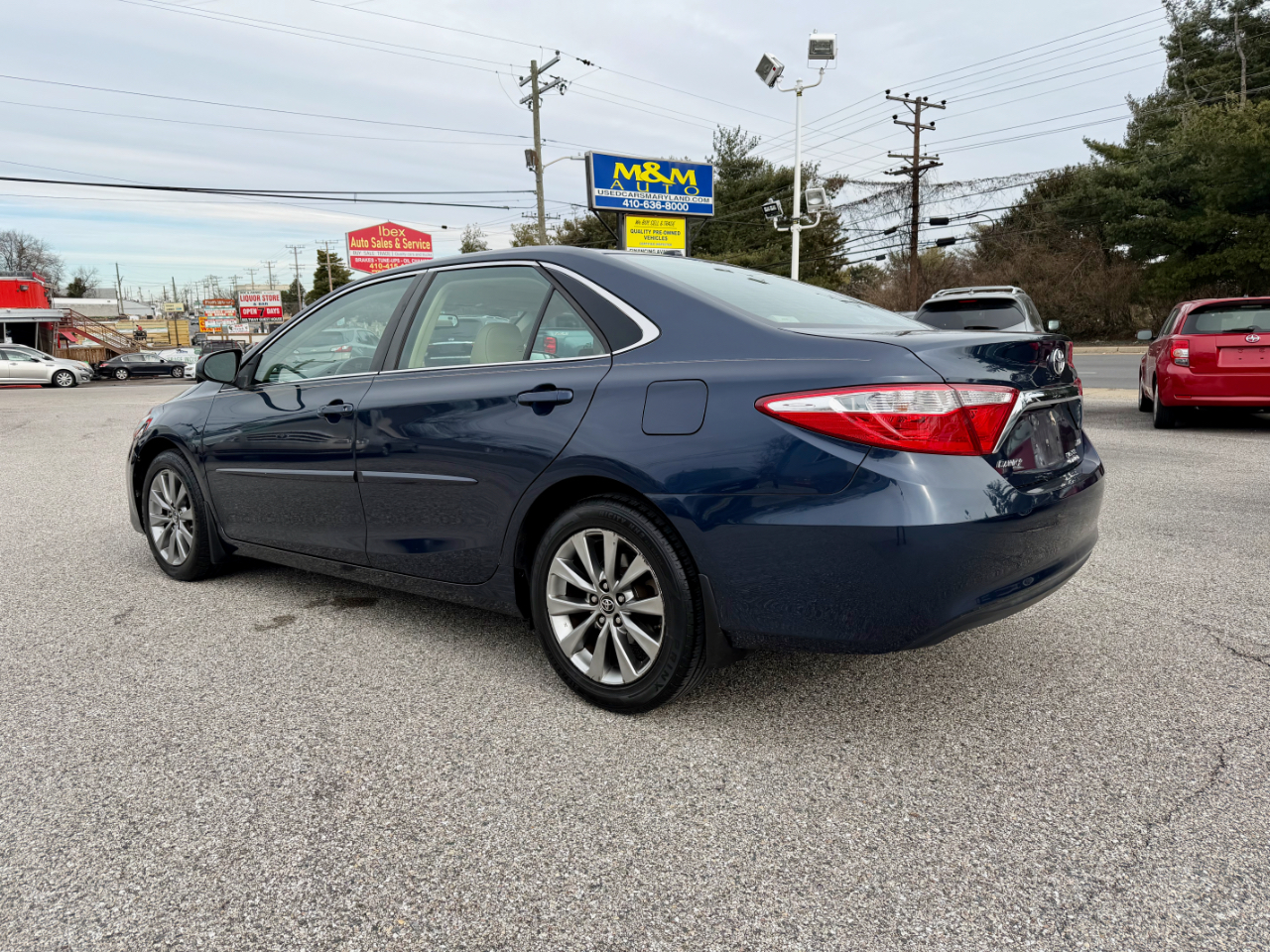 Toyota Camry 4dr Sdn XLE Auto 2016