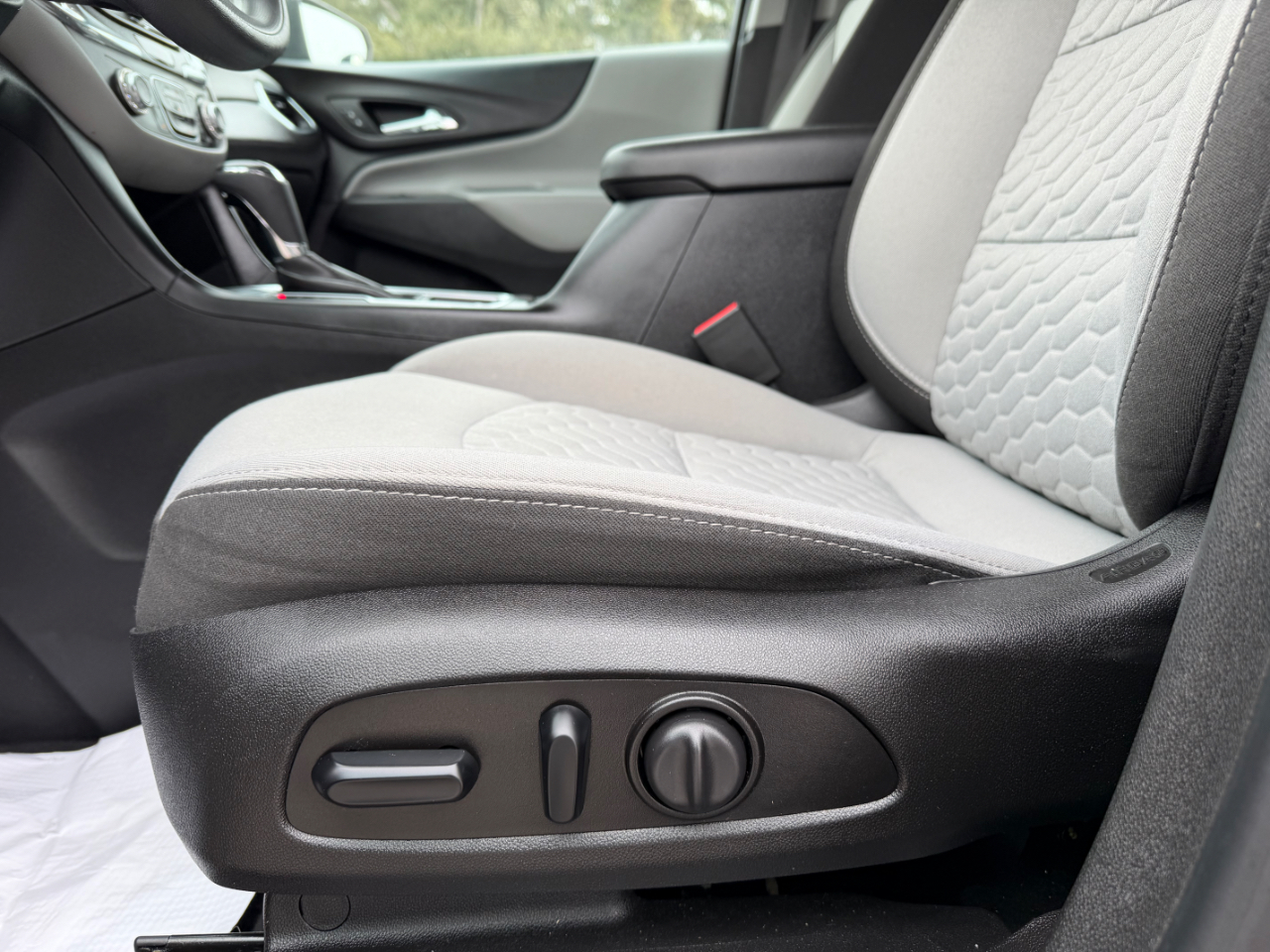 Chevrolet Equinox FWD 4dr LS w/1LS 2019