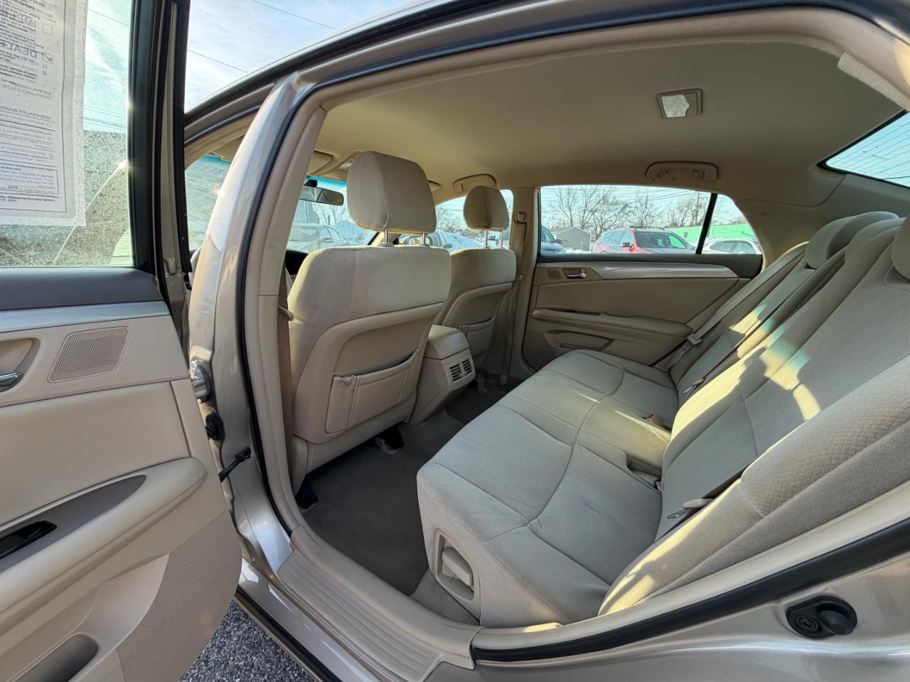 Toyota Avalon 4dr Sdn XL (Natl) 2005