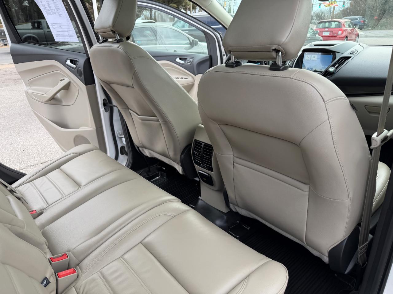 Ford Escape Titanium 4WD 2018