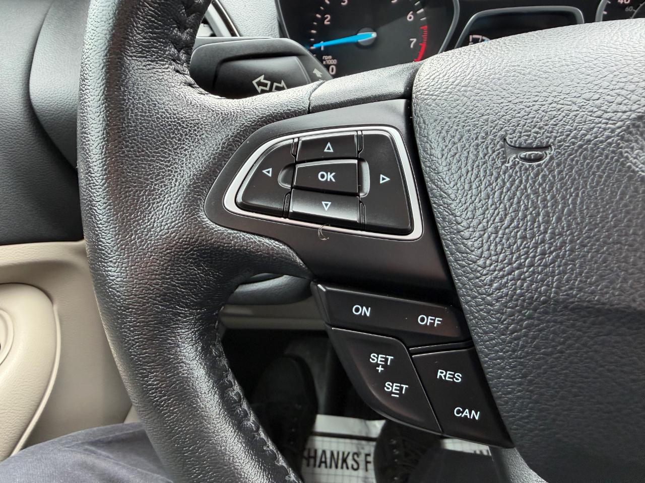 Ford Escape Titanium 4WD 2018