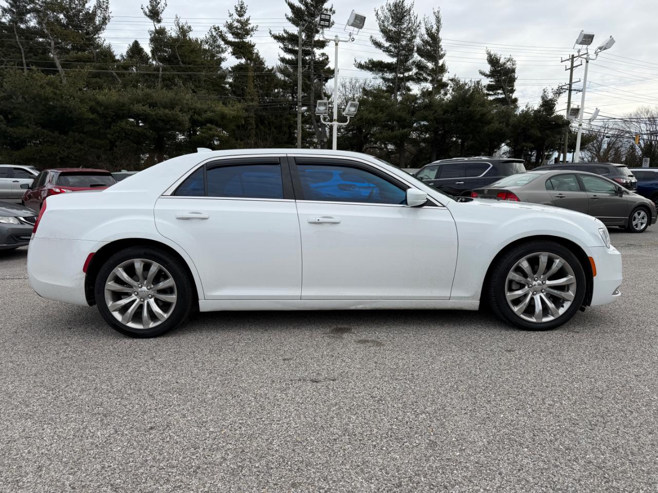 Chrysler 300 Limited RWD 2017