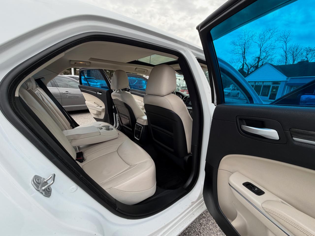 Chrysler 300 Limited RWD 2017