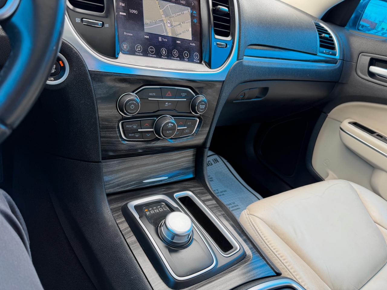 Chrysler 300 Limited RWD 2017