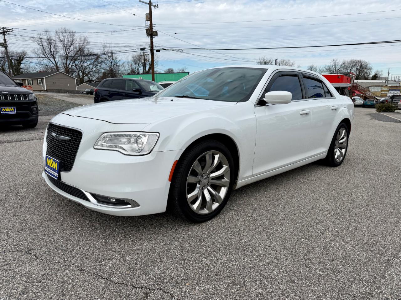 2017 Chrysler 300 Limited RWD