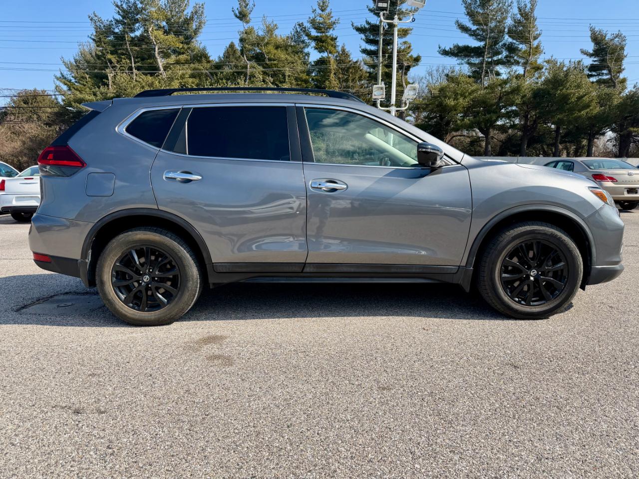 Nissan Rogue FWD SV 2018
