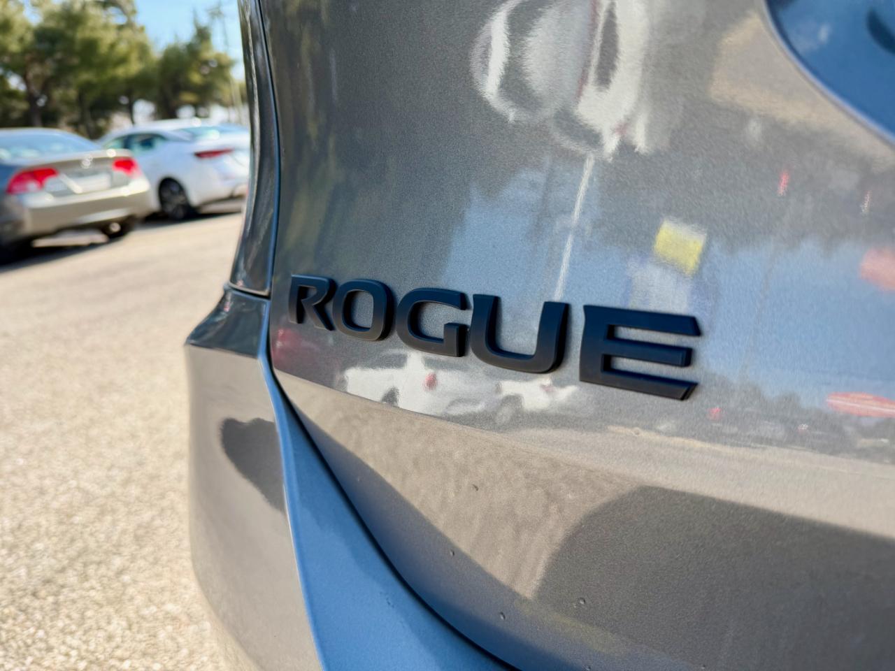 Nissan Rogue FWD SV 2018