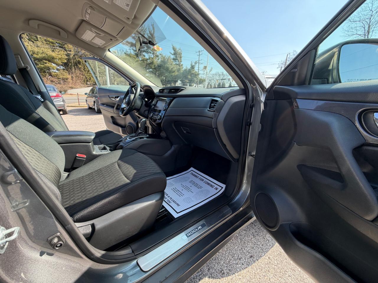 Nissan Rogue FWD SV 2018