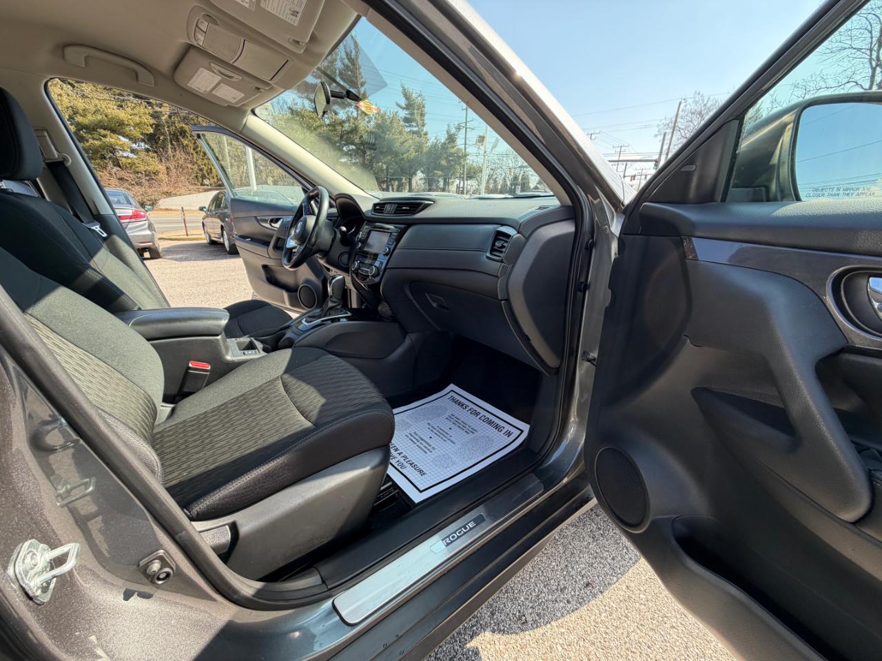 Nissan Rogue FWD SV 2018