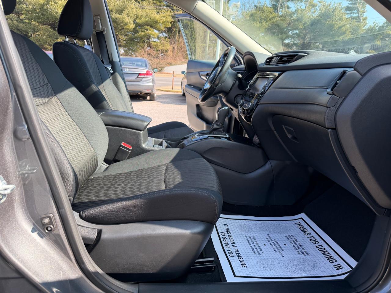 Nissan Rogue FWD SV 2018